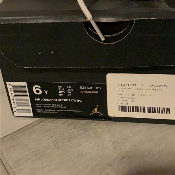 jordan cherry 11s low - Picture 2 of 3